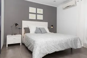 Apartment with stunning ocean views. - Image 2