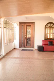 8 minutes walking distance from metro station - Image 2