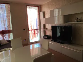Entire apartment very close to the airport - Image 3