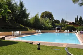 Relax with a view and pool - Image 4
