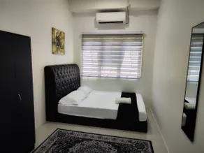 Homestay Temerloh with Private Pool Near Hospital 4 Bedroom 4 Aircond 10pax Free Wi-Fi Netflix - Image 5