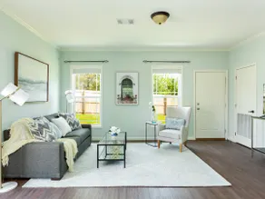 Duplex Retreat for 2 Near Madison - Image 4