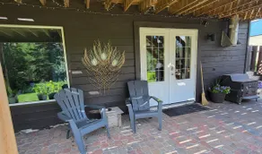 Forest's Edge Private Suite - Kitchenette & BBQ - Image 2