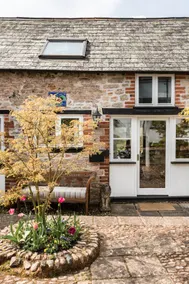 Enjoy Stunning Devon in This Barn Conversion. - Image 2
