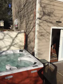 Private retreat w/ hottub & fire pit near Red Rock - Image 4