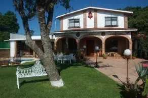 Mexican colonial style house - Image 3