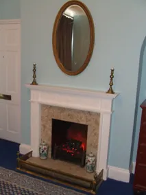 Studio in Georgian townhouse with parking - Image 3