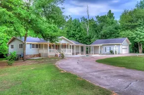 ✩ Private ✩ Horse Park ✩ Hot tub ✩ Ping-pong ✩ Foosball ✩ 4500 sqft ✩ Sleeps 20 - Image 2