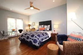 Edgewater, private, charming coach house 2 (of 2) Licensed by the City of Chicago 2209376 - Image 2