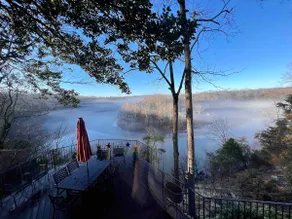 The Lake Jackson House - Image 3