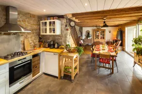 Graine de Douceur Jura- Chille house with garden 2 to 8 persons - Image 2
