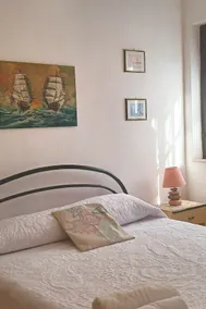 VILLA WITH GARDEN A FEW MINUTES FROM THE SEA - Image 2