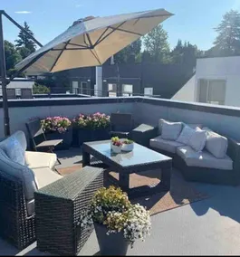 3BR Lux Townhome | Near Hospitals | Rooftop Deck! - Image 4