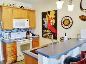 **Lakefront Condo at SML** Mariner’s Landing - Image 4