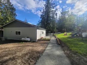 Coal Creek Cottage (hot tub, dog and kid friendly) - Image 4