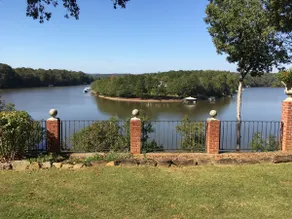 Relax and enjoy our Million Dollar View - Image 4