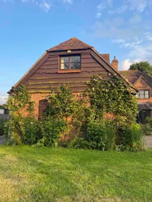 Stylish Getaway in the Heart of the Pewsey Vale - Image 4