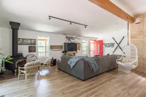 Family getaway and retreat at The Red Door. - Image 4