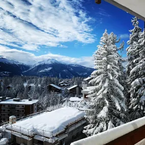 La Marmotte, au cœur du village de Crans, proche du télécabine Cry d'Er - Image 2