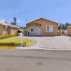 Hidden Gem by Shekinah Homes 2Bd 1Bath, Pool - Image 2