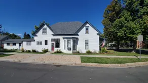 Quaint House in Downtown Loveland (Entire House) - Image 4