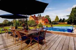 Boulsdon Croft Manor-hottub & summer pool/tennis - Image 3