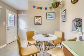 Denver Urban Retreat ⛰️ Spacious Yard ☕Coffee⚡WiFi - Image 3