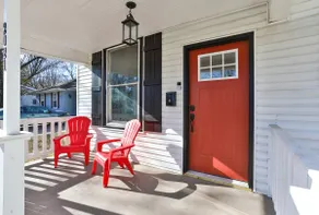 Renovated 100+ year old Benton Ave. Bungalow - Image 3