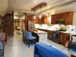 The BarnWood Company Guest House - Image 4