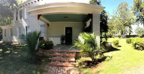 Charming, Italian Renaissance Home MASTERS RENTAL - Image 3