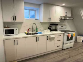 2 Beds lower lvl apt w/Parking - Image 3