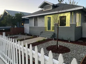 Classic California Bungalow Downtown - Image 3