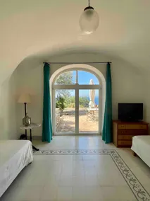 Cesina Home | Apartment in Historic Villa with Panoramic Terrace - Image 4