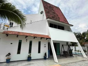 Triangular Villa PD - Image 2