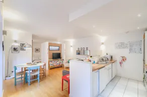 Gorgeous Grassmarket Apartment! In quiet & secure courtyard in central Old Town - Image 5