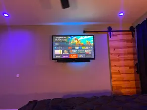 Fun 3 bedroom home with extras. Good vibes await! - Image 2