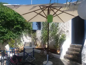 Guesthouse in Arai - Image 4