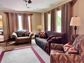2BD/2BA Peaceful Getaway w/ Red Rock views! - Image 4