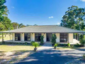 Jervis Bay Luxe Rural Family Retreat in on 5 acres with Fireplace & Private Pool - Image 2