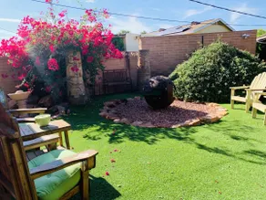 Beautiful one bedroom guest house; sleeps 4 - Image 3