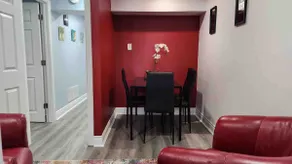 Sol Apartment - Beautiful 2 Bedroom Near Airport - Image 3