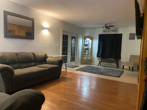 Saratoga Rental at lake 20 minutes from track. - Image 3