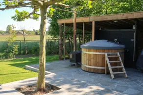 Luxury 7 p house with hot tub and rural views - Image 3