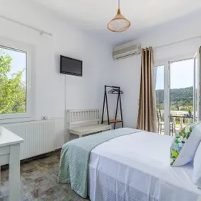 kanaris guesthouse studio 22 - Image 3