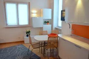 Studio on 2 Levels (Clivia) - Image 4