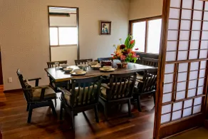 4 Beds / 2 Showers / Free Parking / 118yr Historic - Image 2
