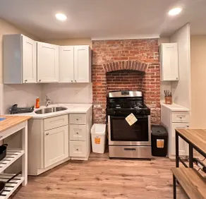 Classical Isbills Row House close to NYC - Image 3