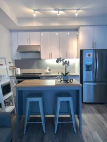 1BR - 1DEN Luxurious Retreat from the City - Image 5