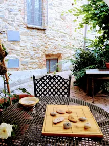 Small Courtyard - Image 4