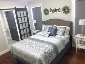 Cozy 2/2 Modern Farmhouse In Downtown Rockwall! - Image 5